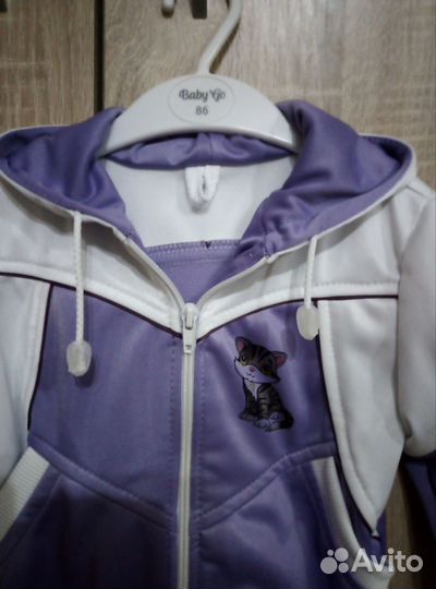 Спортивный костюм для девочки на весну