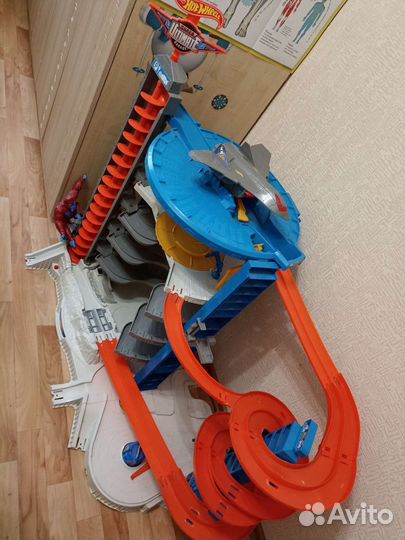 Hot wheels трек горилла