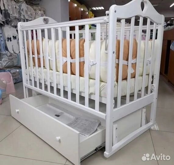 Кровать с маятником Каролина новая