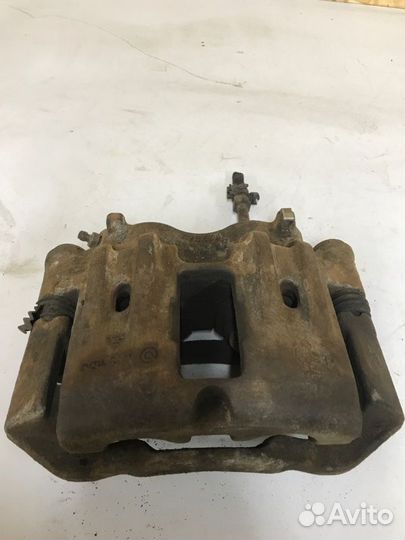 Суппорт тормозной задний правый Iveco Daily 5 2014