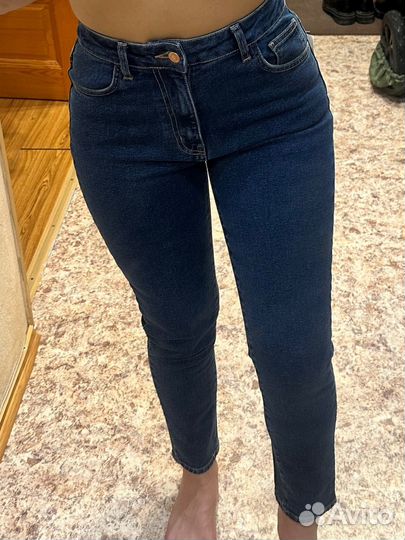Джинсы mom