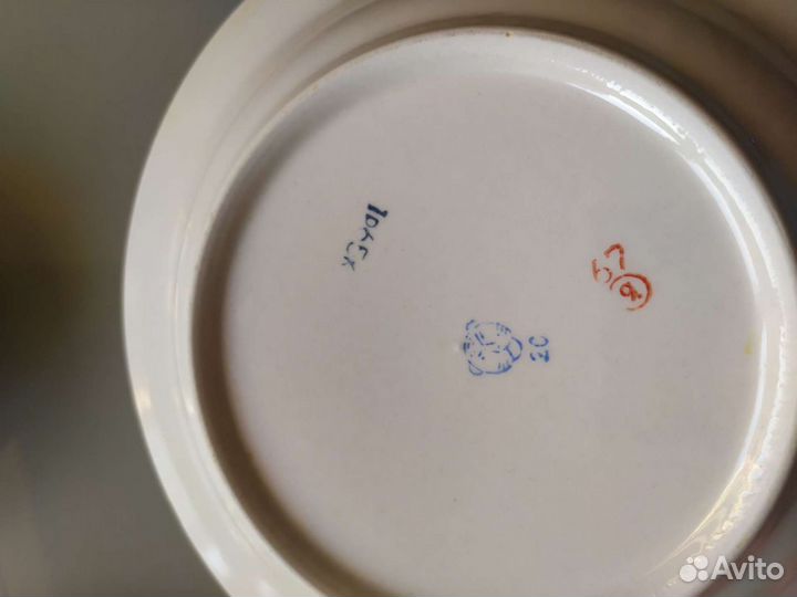 Тарелки Владивостокский фарфоровый завод