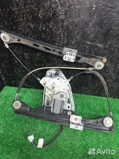Стеклоподъемник передний левый Mercedes-Benz