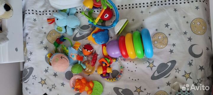 Развивающие игрушки для малышей