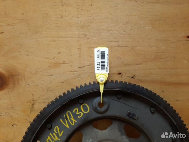 Маховик Nissan Cedric HY33 VQ30DE 1997