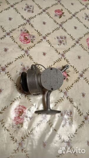 Катушка раболовная безинерционная СССР