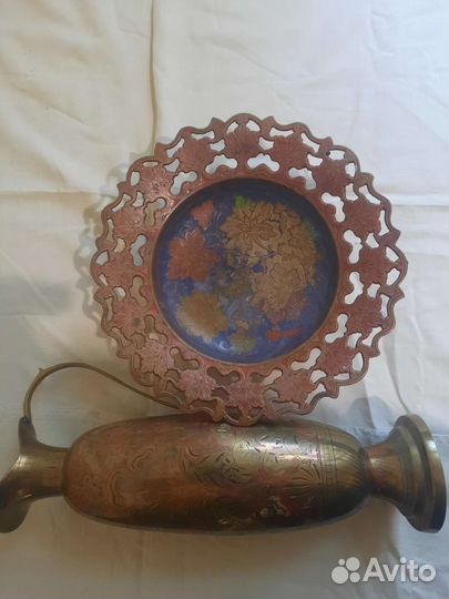 Ваза для фруктов и кувшин индия. Латунь цветная