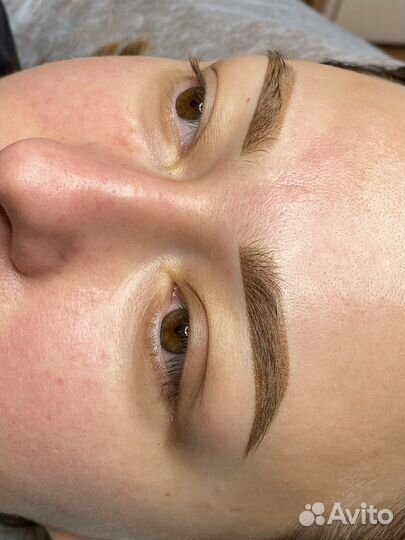 Перманентный макияж бровей