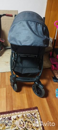 Прогулочная коляска melbu