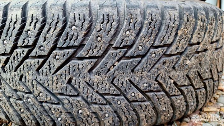 Nokian Tyres Hakkapeliitta 8 SUV 225/65 R17 106T