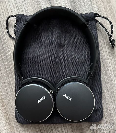 Наушники AKG Y500 wireless (черные)