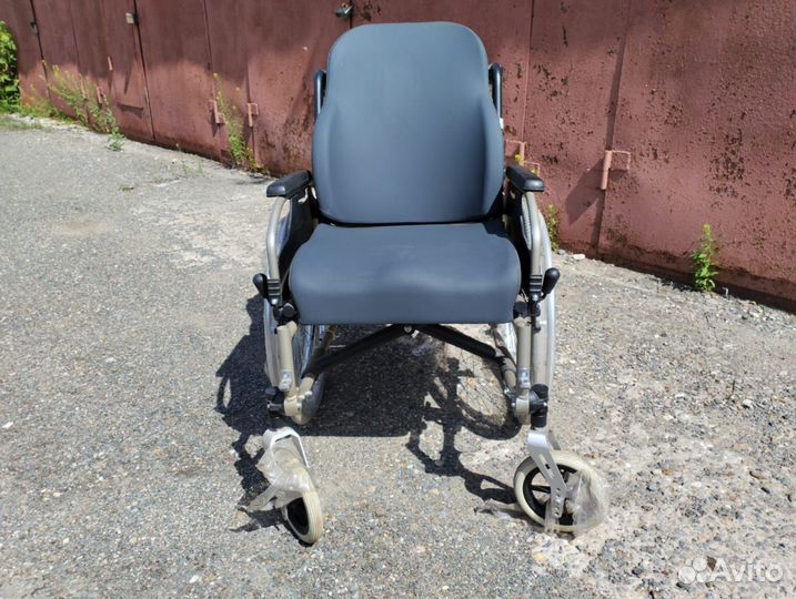 Инвалидная коляска новая Vermeiren V300