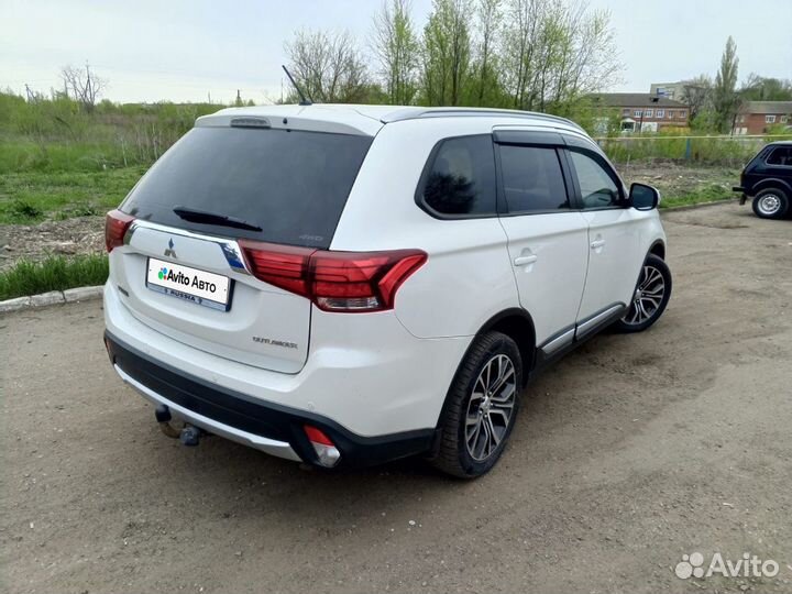 Mitsubishi Outlander 2.4 CVT, 2016, 150 000 км