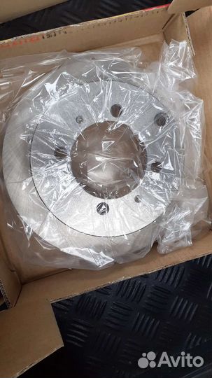 Запчастья на mitsubishi lancer 9