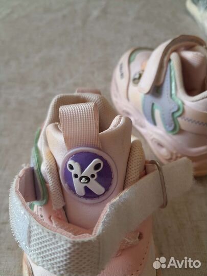 Кроссовки для девочки