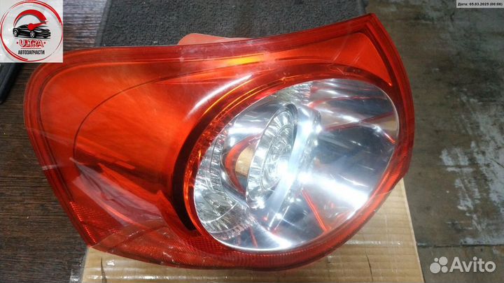 Фонарь задний левый б/у Volkswagen Passat B6