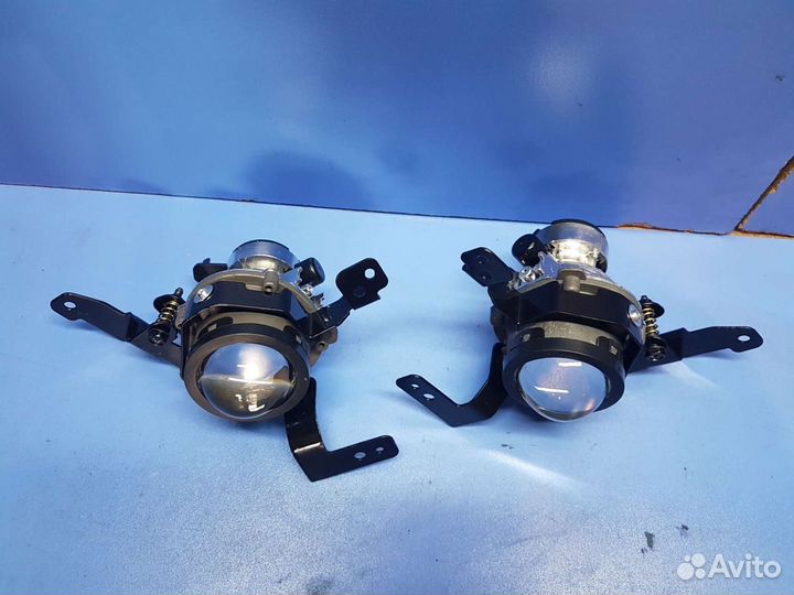 Противотуманная фара Hyundai Solaris 2 рестайлинг