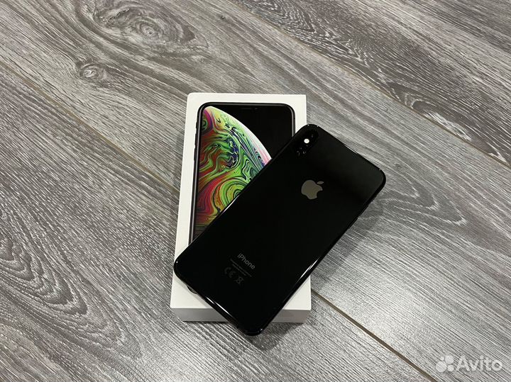 Телефон iPhone XS Max