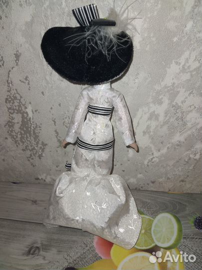 Куклы фарфоровые Дамы эпохи, 5 штук