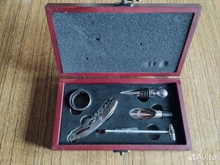 Винный набор подарочный деревянная коробка, новый