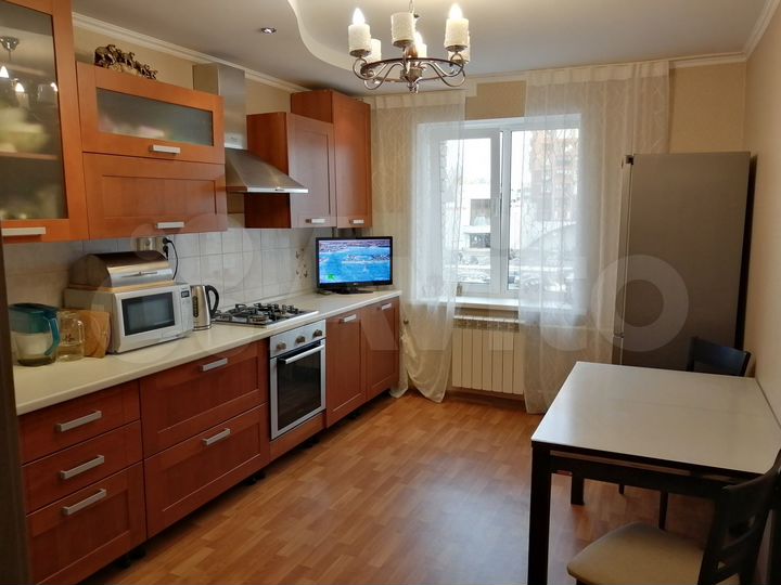 2-к. квартира, 76,3 м², 3/10 эт.