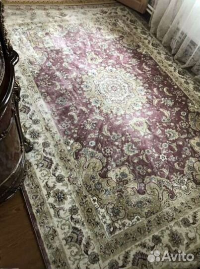 Ковер шелковый 2.40см на 3.40 мраморный эффект