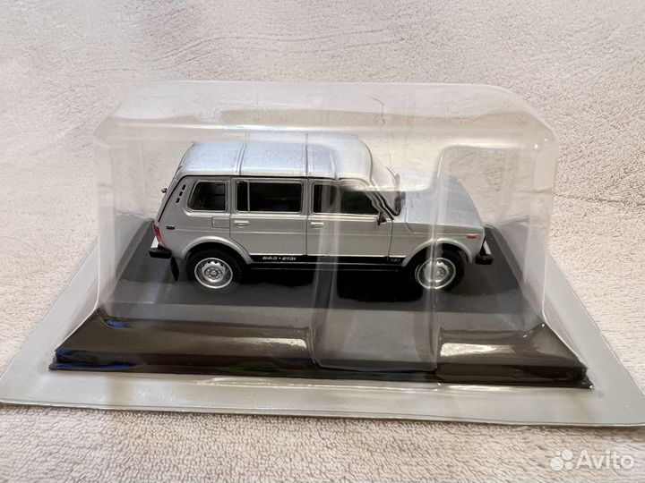 LADA 4x4 с журналом