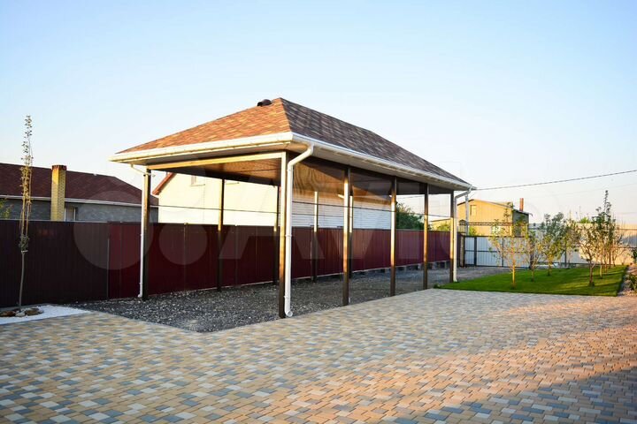 Коттедж 175 м² на участке 8 сот.