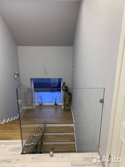 Стеклянные перила для лестниц