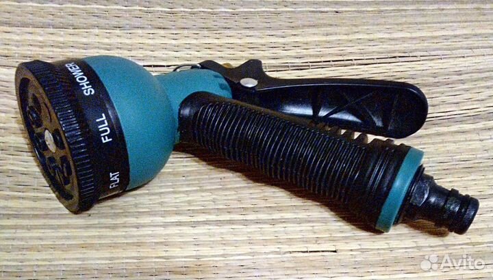 Садовый бордюр Агроткань Поливочн пистолет Колышки