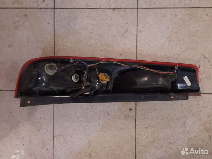 Фонарь задний правый Ford Fiesta 2002-2008