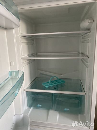 Холодильник бу Stinol RF 305A.008