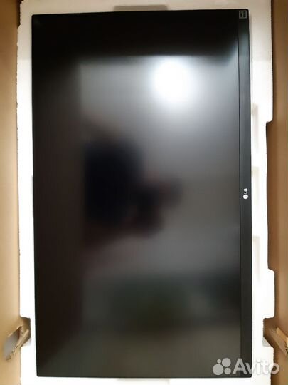 4к монитор LG 27UK650-W