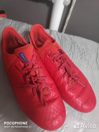 Футбольные бутсы