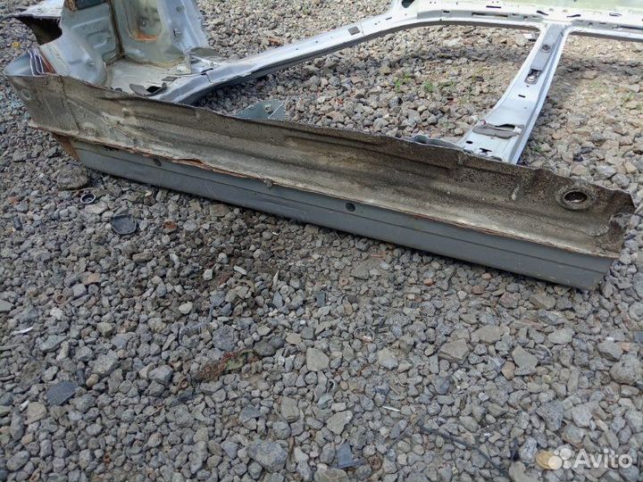 Порог со стойкой правый Hyundai Accent LC G4EB