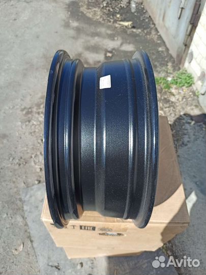 Новое литье Tech Line 539 R 15