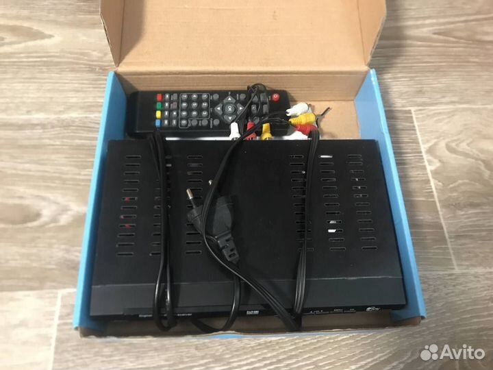 Цифровой Тюнер npic DVB-T2, mpeg-4