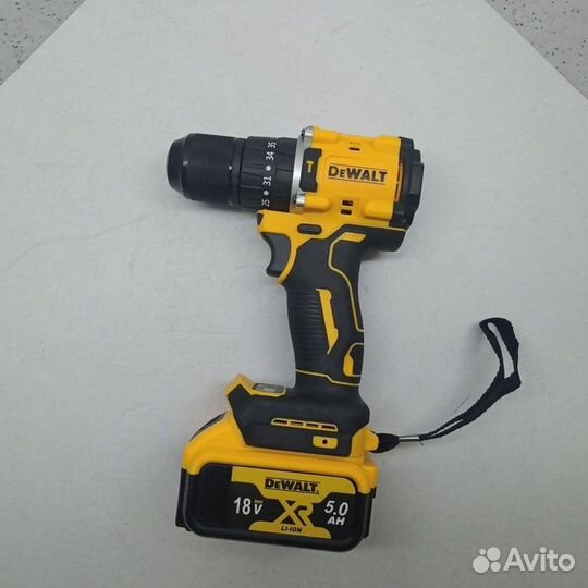 Шуруповерт DeWalt 18V XR безщеточный