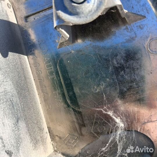 Накладка багажника Renault Duster 1е поколение