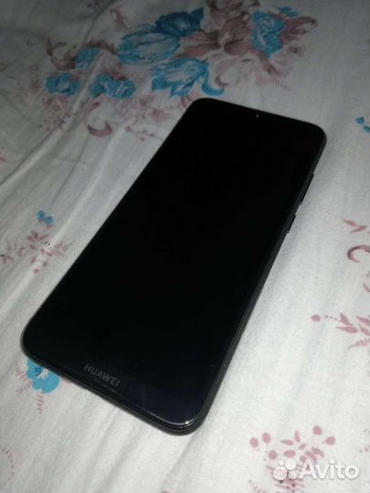 Телефон Huawei y6 2019