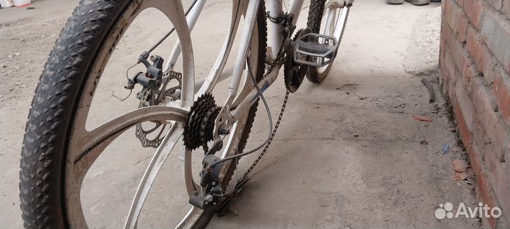 Велосипед BMW