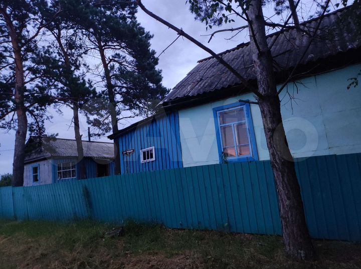 Дом 56 м² на участке 50 сот.