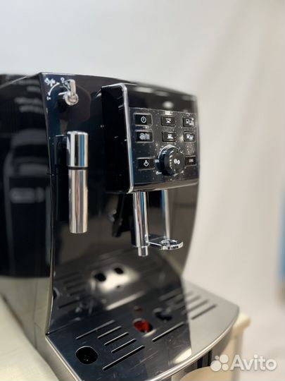 Кофемашина DeLonghi ecam 13.123.B