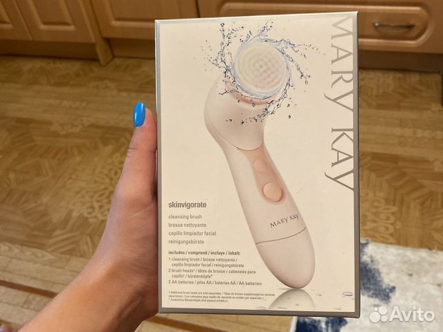 Щетка для чистки лица