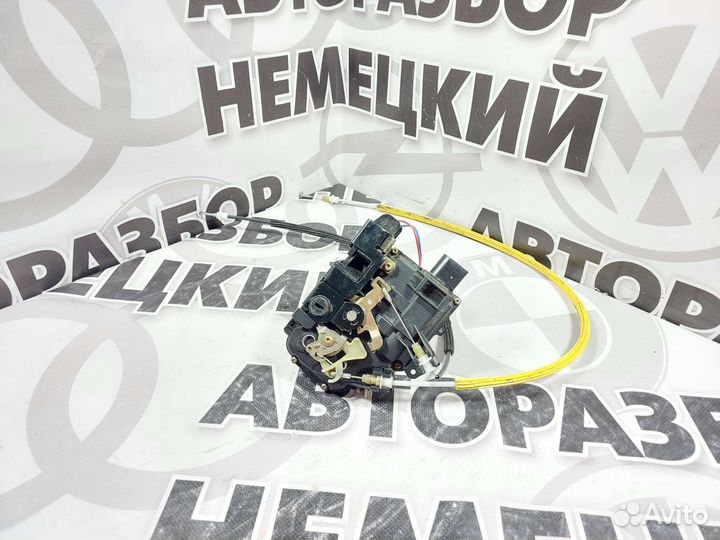 Замок двери задний правый Audi A6 C5