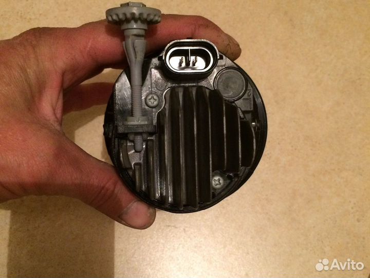 Противотуманная фара Toyota Camry v70 левая