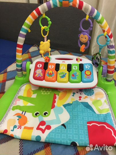 Развивающий коврик с пианино