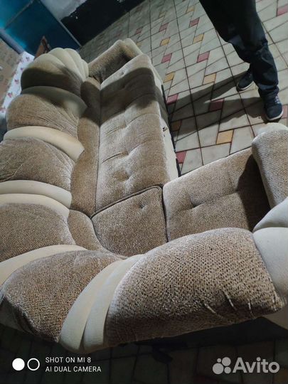 Диван угловой б/у