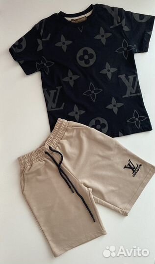 Костюм для мальчика новый