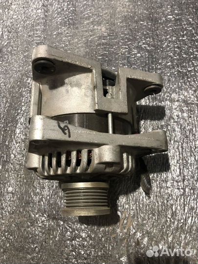 Генератор Opel / Chevrolet 13579666 1.6 1.8